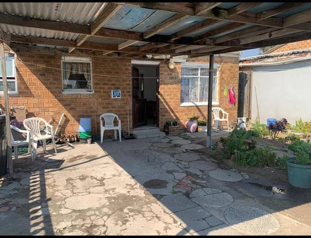 3 BEDROOM HOUSE FOR SALE IN LENTEGEUR